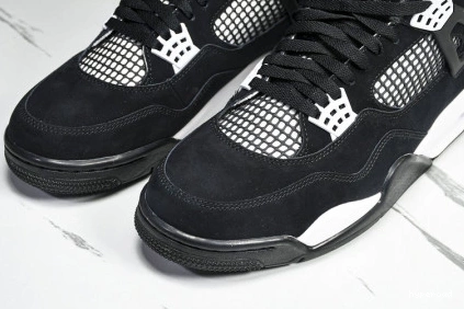 Hyperoad THUNDER' RETRO JORDAN 'WHITE AIR 4 1216